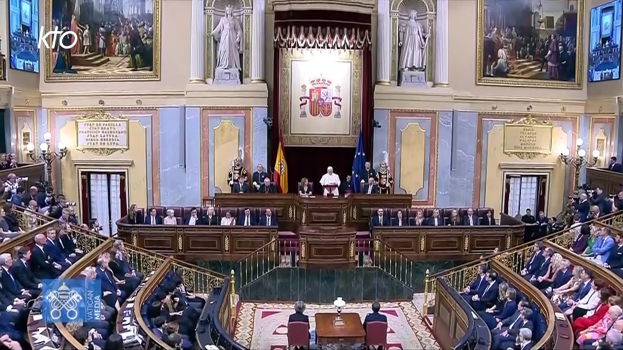 Le discours historique de Léon XIV qui a fait se lever le Parlement espagnol