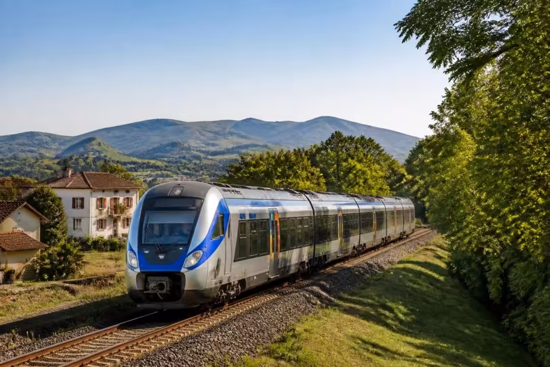 découvrez toutes les informations pratiques et les tarifs pour voyager en train entre pau et bayonne. horaires, réservations et conseils pour un trajet confortable.